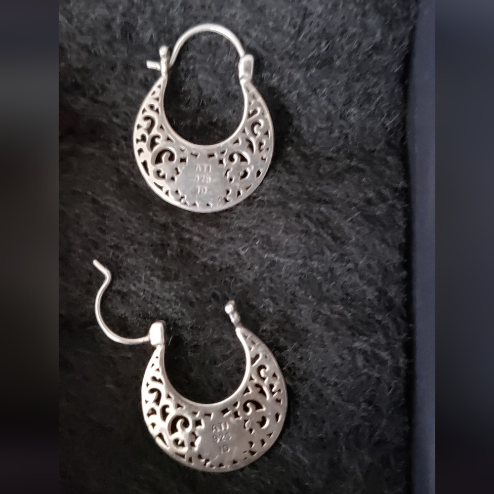 NWOT Sterling Silver Floral Hoop Earrings - Picture 3 of 4